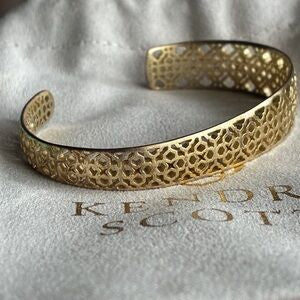 Kendra Scott Uma Gold Cuff
Bracelet