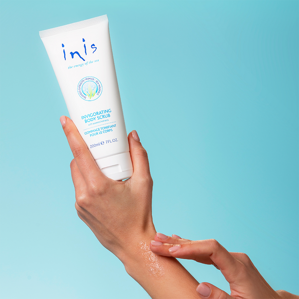 INIS THE ENERGY OF THE SEA
Invigorating Body Scrub 7 fl. oz.