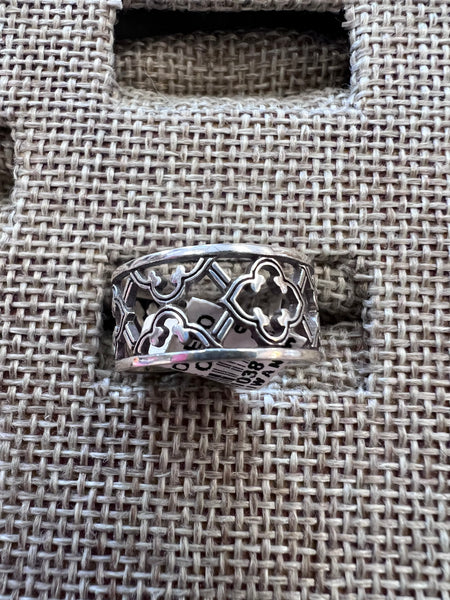 Openwork Celtic knot or lattice