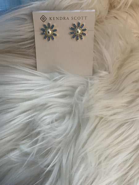 Madison Daisy Stud Earrings Silver